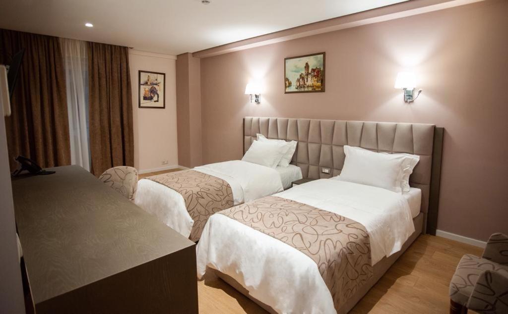 Agsel Hotel & Spa ติรานา ภายนอก รูปภาพ