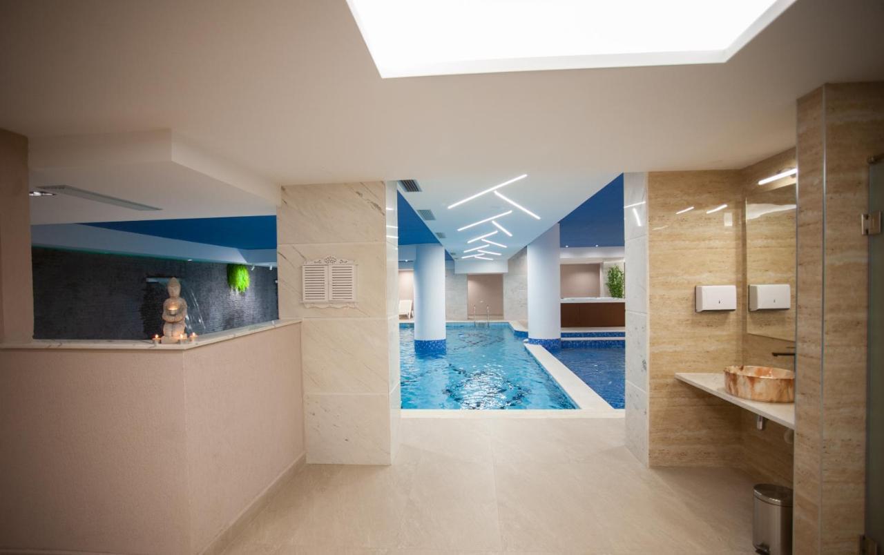 Agsel Hotel & Spa ติรานา ภายนอก รูปภาพ