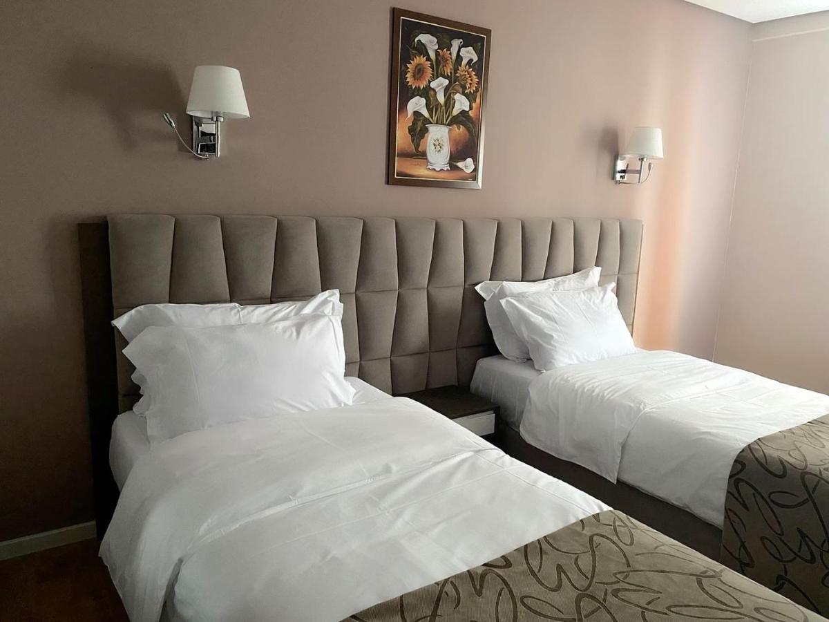 Agsel Hotel & Spa ติรานา ภายนอก รูปภาพ