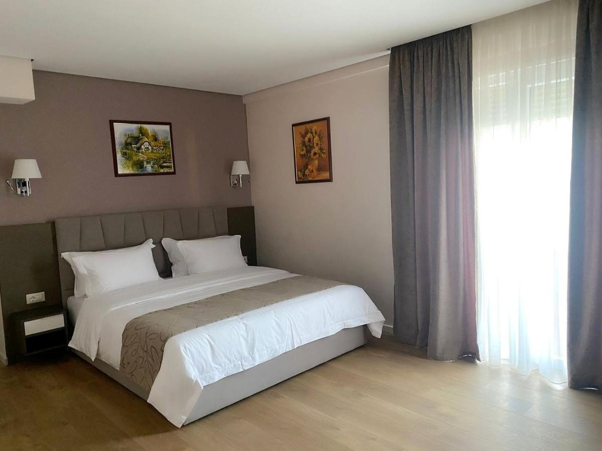 Agsel Hotel & Spa ติรานา ภายนอก รูปภาพ