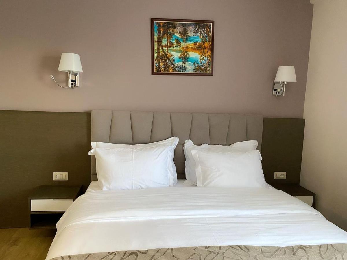 Agsel Hotel & Spa ติรานา ภายนอก รูปภาพ