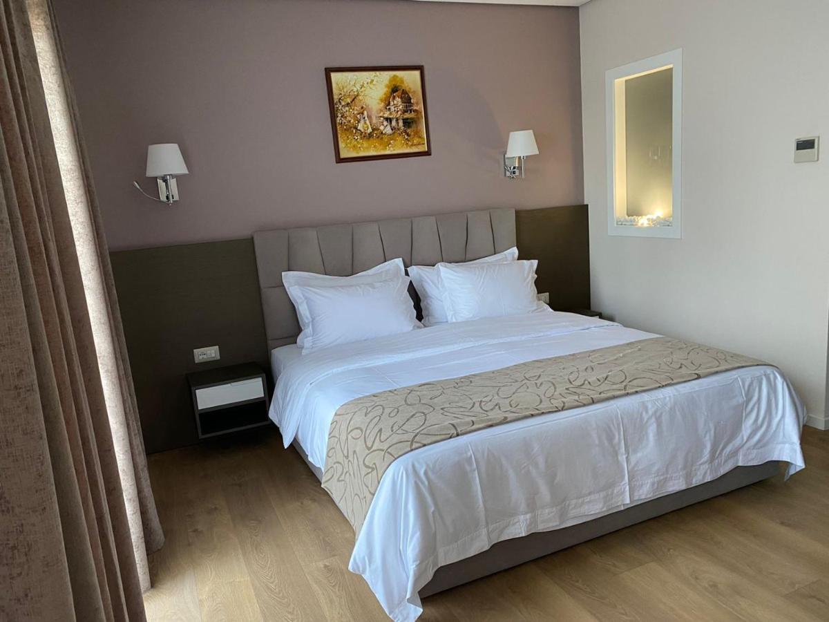 Agsel Hotel & Spa ติรานา ภายนอก รูปภาพ